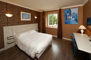 Hotel Du Lac Foix Vernajoul France